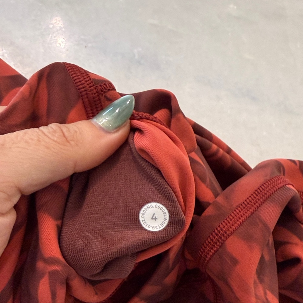 Lululemon lunar new year Leggings - Picture 4 of 4